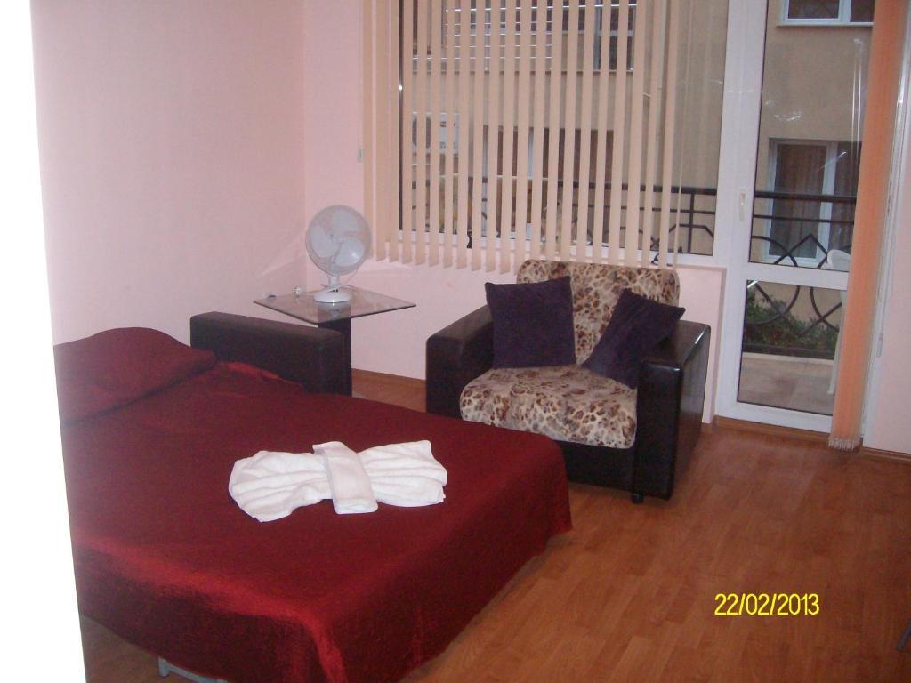 Nelly Guest House Ravda Room photo